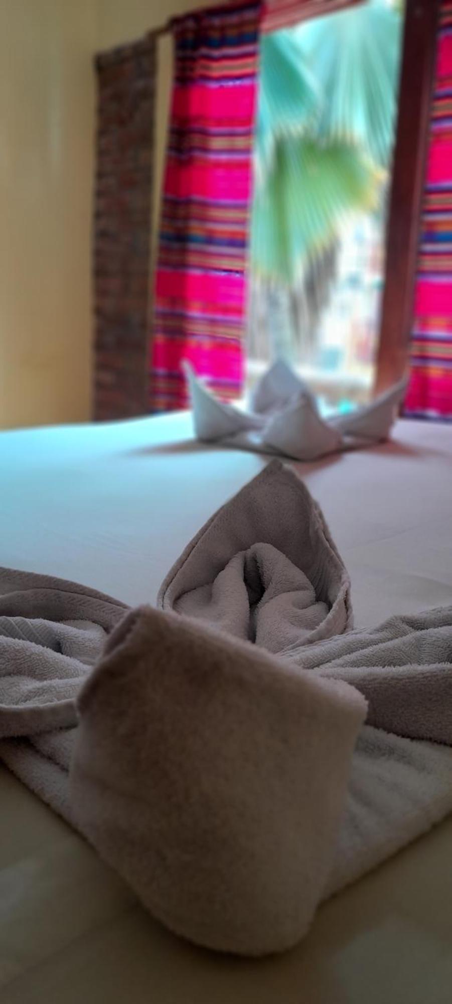 Hotel Boutique Hurvinek Montañita Esterno foto